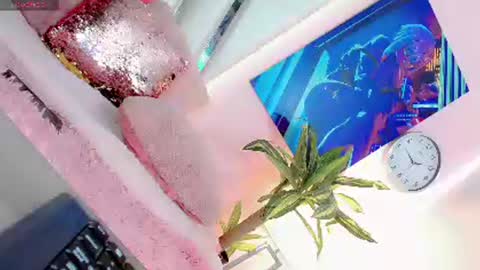 hannahsmit_ online show from January 4, 7:34 pm