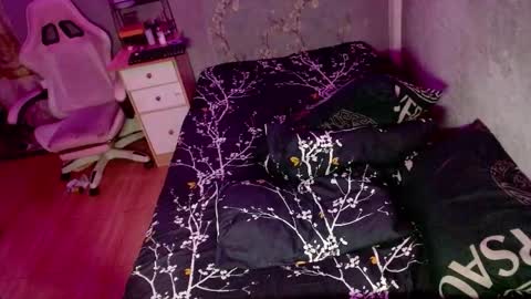 hermaphrodite199x online show from January 16, 10:06 pm