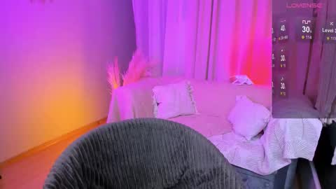 heyalena online show from September 19, 7:03 am