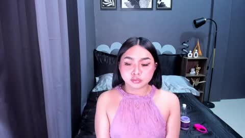 IM NEW HERE ITS ME GIA online show from July 17, 12:44 pm