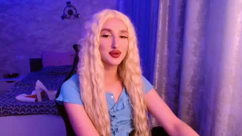 honey_sunset online show from September 26, 6:05 pm