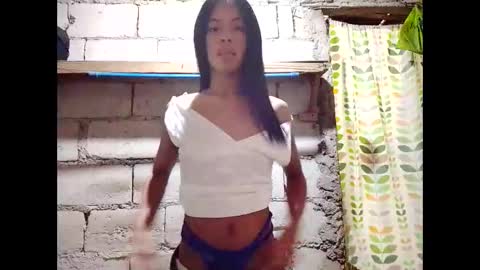Yllana Marie online show from May 9, 10:00 am