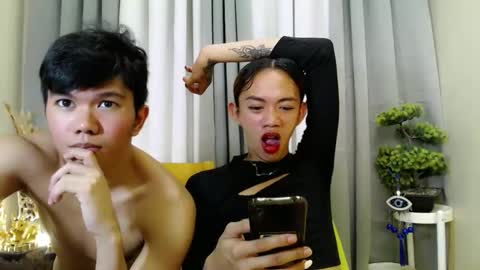 hot_petit69 online show from February 11, 4:53 am