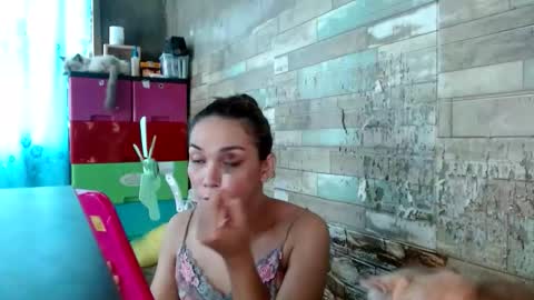 Snapshot of hotjazmine4u chatting on October 20, 2:04 am Princess Jazmine online show from October 20, 2:04 am