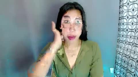 jelaigrande  online show from January 24, 1:35 am