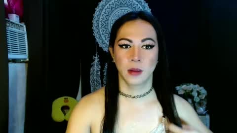 Snapshot of hott_summerr chatting on January 11, 6:35 am Alex Summer online show from January 11, 6:35 am