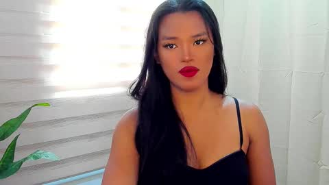 Maxine online show from September 22, 1:22 am