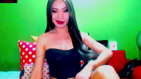 Snapshot of hung_diva chatting on October 1, 5:24 pm REAL BIG COCK online show from October 1, 5:24 pm