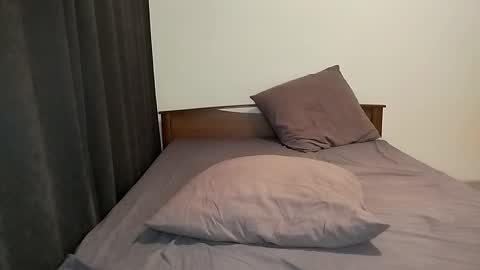 Jade online show from December 2, 3:15 pm