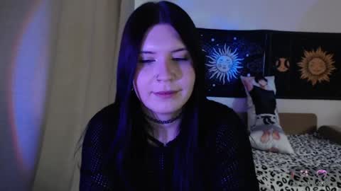 Vella online show from April 10, 3:51 pm