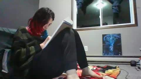 Lilly online show from April 25, 4:49 am