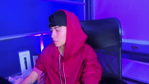 mathias online show from December 19, 5:01 am