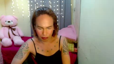 Snapshot of indaypakay_ts chatting on February 15, 2:47 am Pakay online show from February 15, 2:47 am