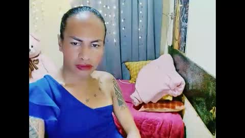 Snapshot of indaypakay_ts chatting on October 22, 2:02 am Pakay online show from October 22, 2:02 am