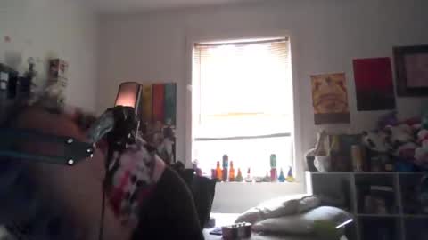 indecabua online show from October 27, 7:11 pm