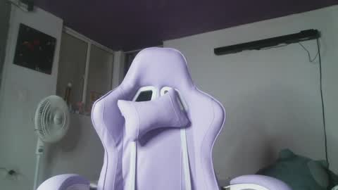 Camilla online show from January 27, 2:57 pm