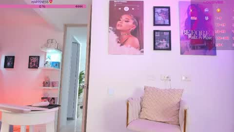isabella online show from April 29, 5:07 pm