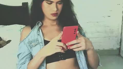 isabella online show from January 13, 5:21 pm