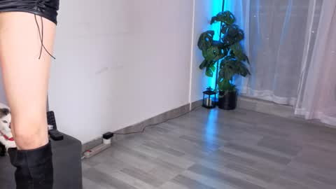 Julyane online show from February 3, 6:16 am