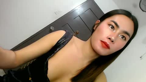 its_me_vanesa online show from November 18, 1:55 pm
