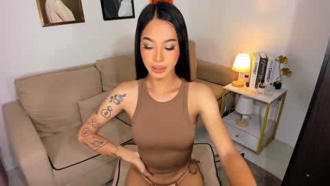 Snapshot of ivorycollins chatting on December 25, 3:06 pm kirstenelsie online show from December 25, 3:06 pm