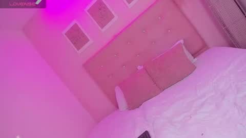 Vanniall online show from February 9, 2:35 pm