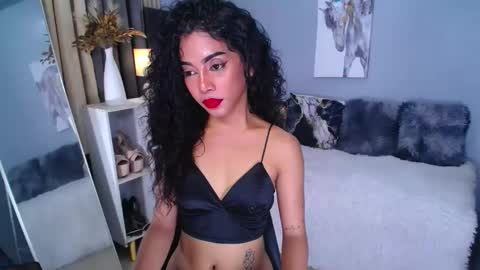 Snapshot of janemonet chatting on January 2, 10:26 am janemonet online show from January 2, 10:26 am