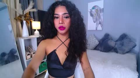 Snapshot of janemonet chatting on February 5, 11:28 pm janemonet online show from February 5, 11:28 pm