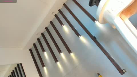 jannie_sexx online show from April 9, 12:33 pm