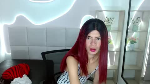 Jazmiinrosee online show from June 20, 12:41 pm