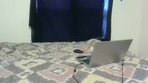 jennainhose2023 online show from March 7, 2:58 pm