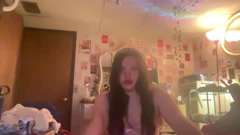 jennifer_robbie online show from December 13, 4:43 am