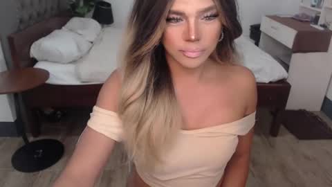 jesie_hot69 online show from July 23, 1:42 pm
