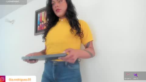 jess_hoffman online show from April 20, 5:47 pm