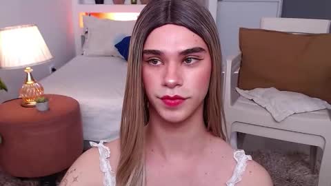 Jhuan Nhez online show from November 15, 3:32 pm