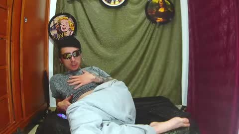 Miguel     online show from April 18, 1:51 am