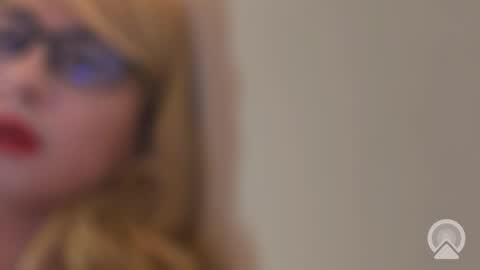 julianatokyo online show from January 18, 7:05 am