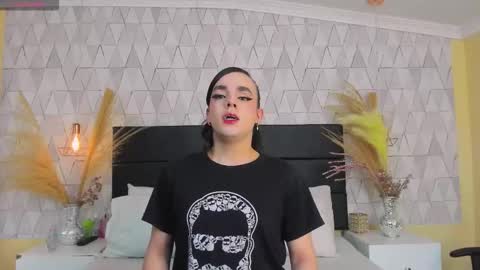 Justine online show from February 5, 3:33 am