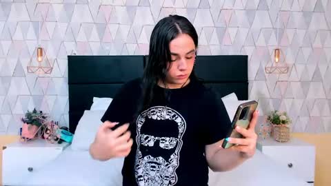 Justine online show from April 16, 4:35 am