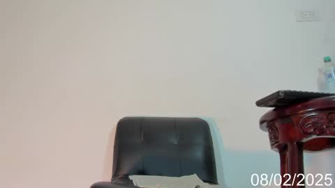 Karoline online show from February 8, 3:31 pm