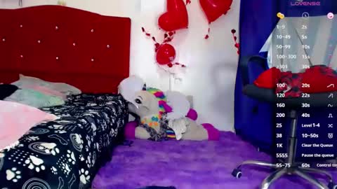 Snapshot of karoll_scoott chatting on February 15, 7:28 pm karol online show from February 15, 7:28 pm