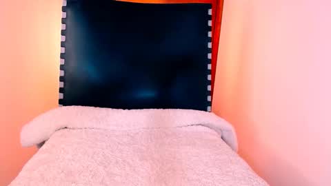Snapshot of katalinaferreirax chatting on December 6, 6:55 pm katalinaferreirax online show from December 6, 6:55 pm
