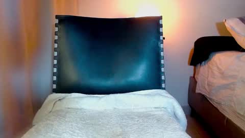 Snapshot of katalinaferreirax chatting on December 8, 11:29 pm katalinaferreirax online show from December 8, 11:29 pm