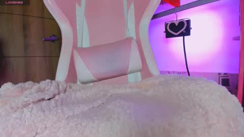 Snapshot of katalinaferreirax chatting on September 16, 3:00 am katalinaferreirax online show from September 16, 3:00 am
