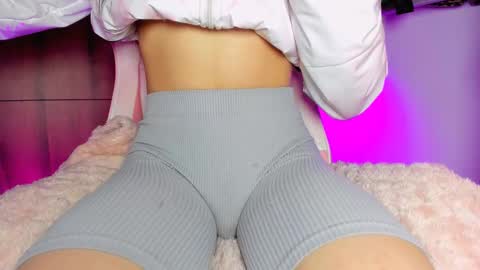 Snapshot of katalinaferreirax chatting on October 7, 11:44 am katalinaferreirax online show from October 7, 11:44 am