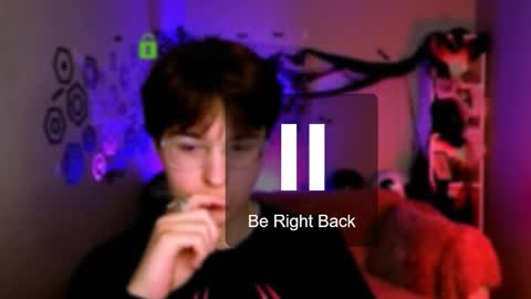 Snapshot of kerry_derry chatting on October 31, 10:58 am kara online show from October 31, 10:58 am