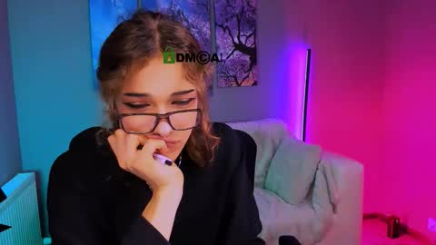 Snapshot of kevi_sunn chatting on September 19, 7:41 pm kevi here online show from September 19, 7:41 pm