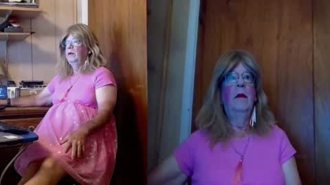 kim crossdresser     no nude room and clean chat only. online show from September 10, 2:16 pm