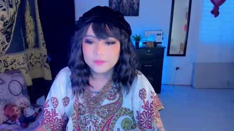 Snapshot of kimberlygati2 chatting on September 24, 12:11 pm Kimberly Polizzi     online show from September 24, 12:11 pm