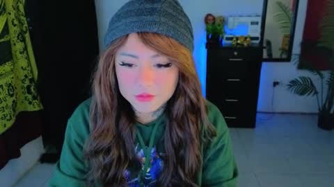 Snapshot of kimberlygati2 chatting on October 19, 11:52 pm Kimberly Polizzi     online show from October 19, 11:52 pm
